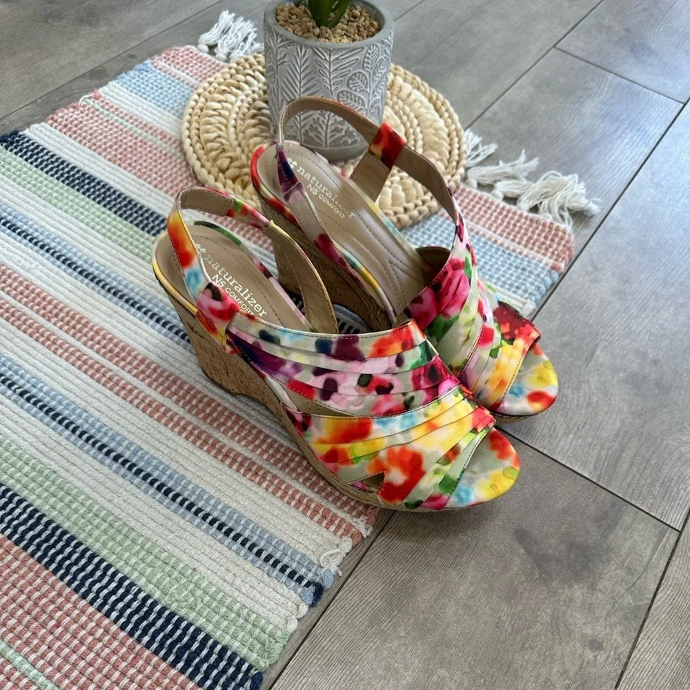 Naturalizer Lulianna Floral Ankle Strap Wedge Sandal Heel Shoes Size 8 1/2W